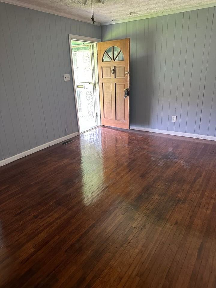 1615 N 30th St - Photo 7 of 22