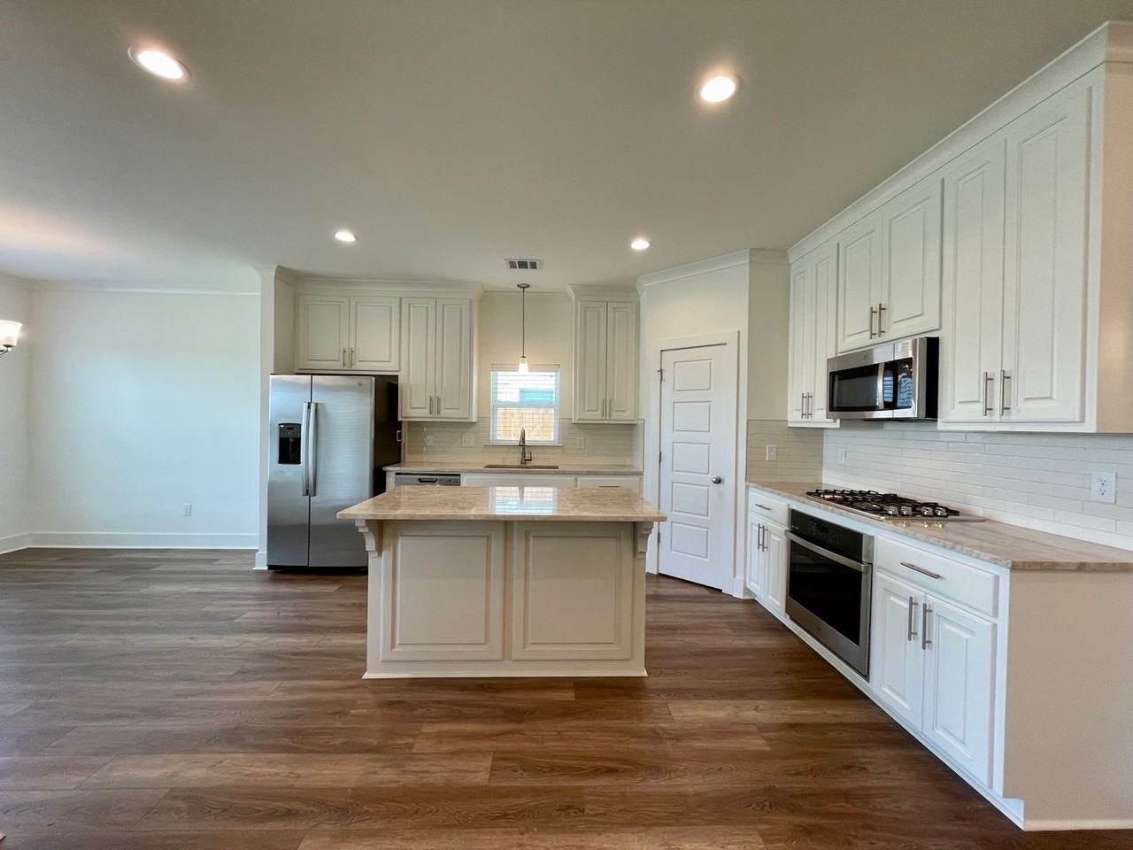 14342 Wally Way - Photo 5 of 21