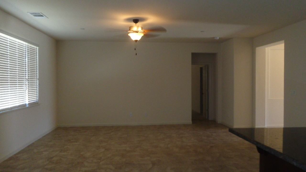 5536 Summerland Dr - Photo 3 of 13