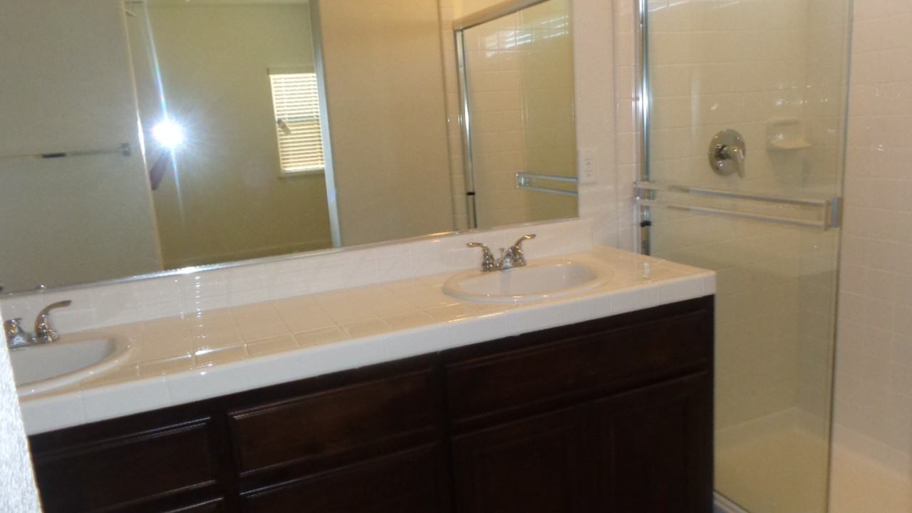 5536 Summerland Dr - Photo 5 of 13
