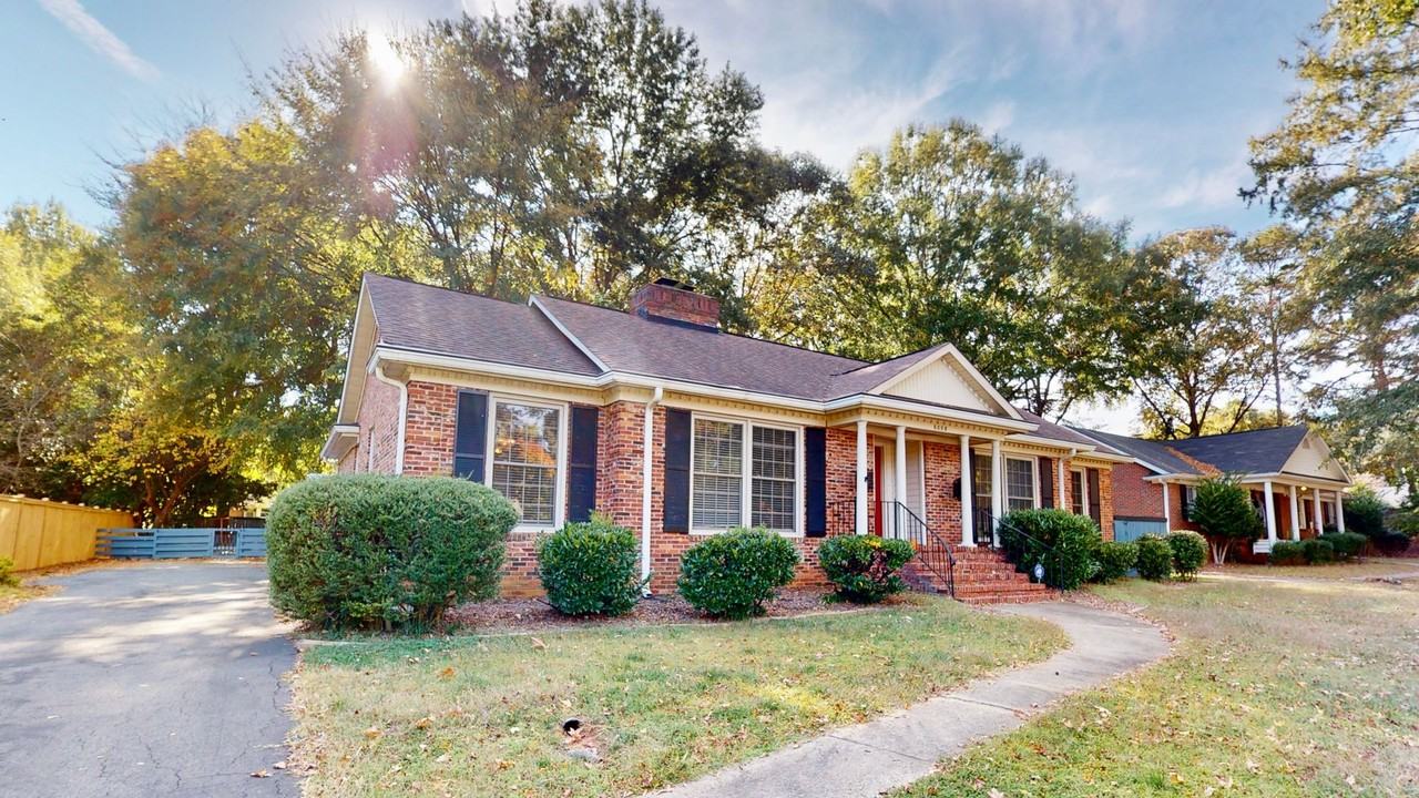 6008 Sheppard Ct - Photo 2 of 34