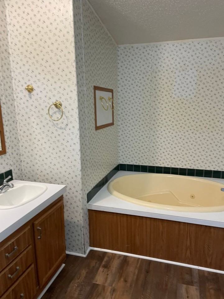 103 Eva S Dr - Photo 3 of 26