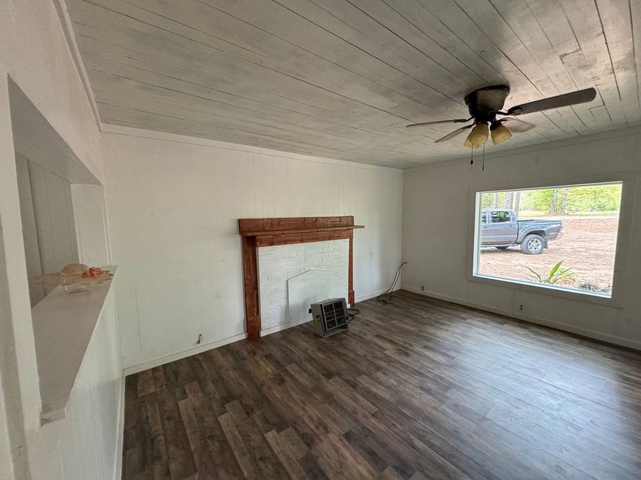 5424 New Liberty Road - Photo 3 of 18