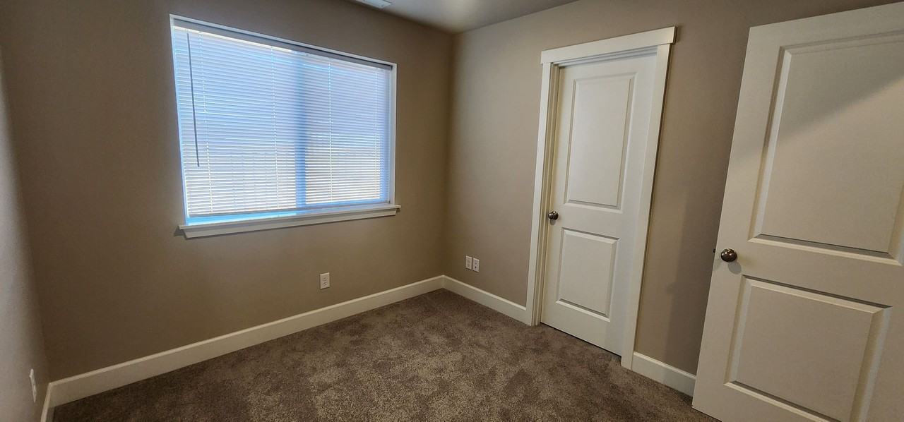 303 Nw Par Ave - Photo 7 of 10