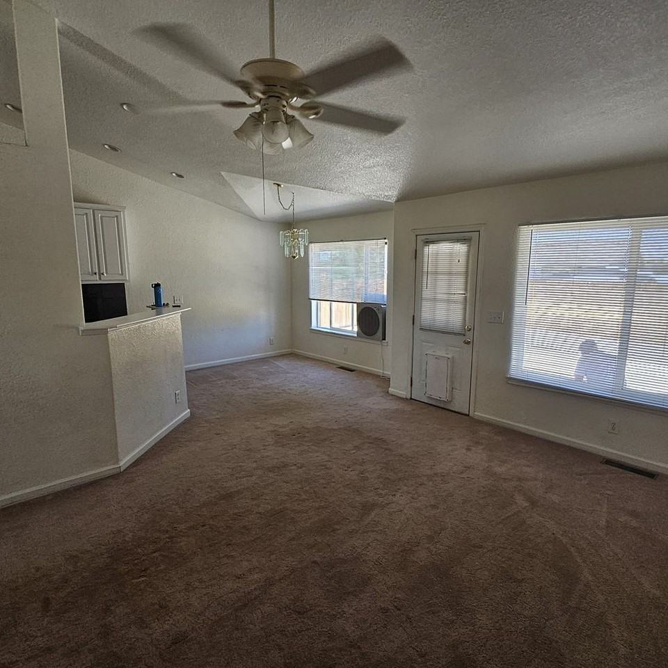 12 Shelter Hills Dr - Photo 3 of 42