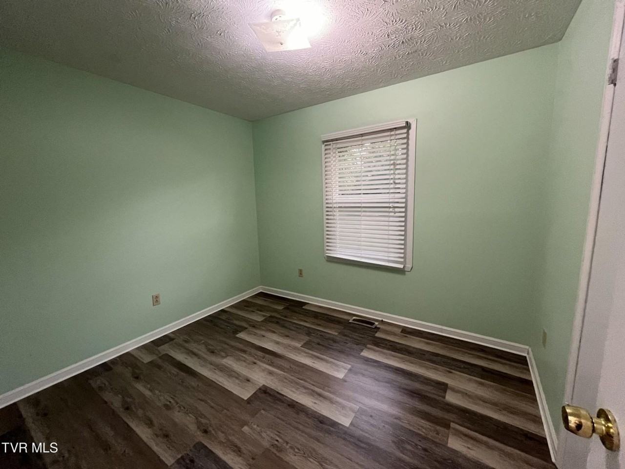 766 Bancroft Chapel Rd - Photo 5 of 13