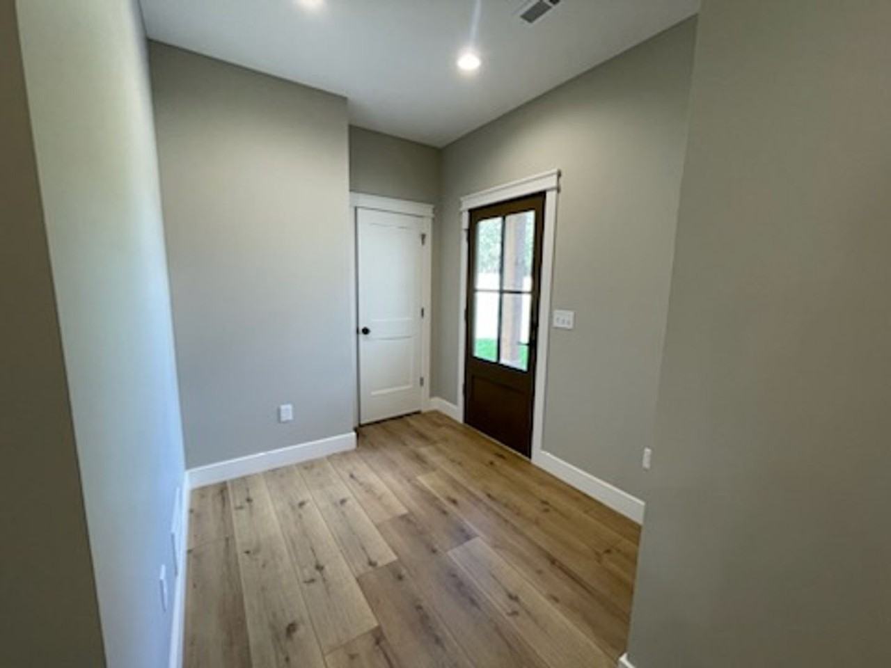 10987 Quail Nest Dr - Photo 2 of 18