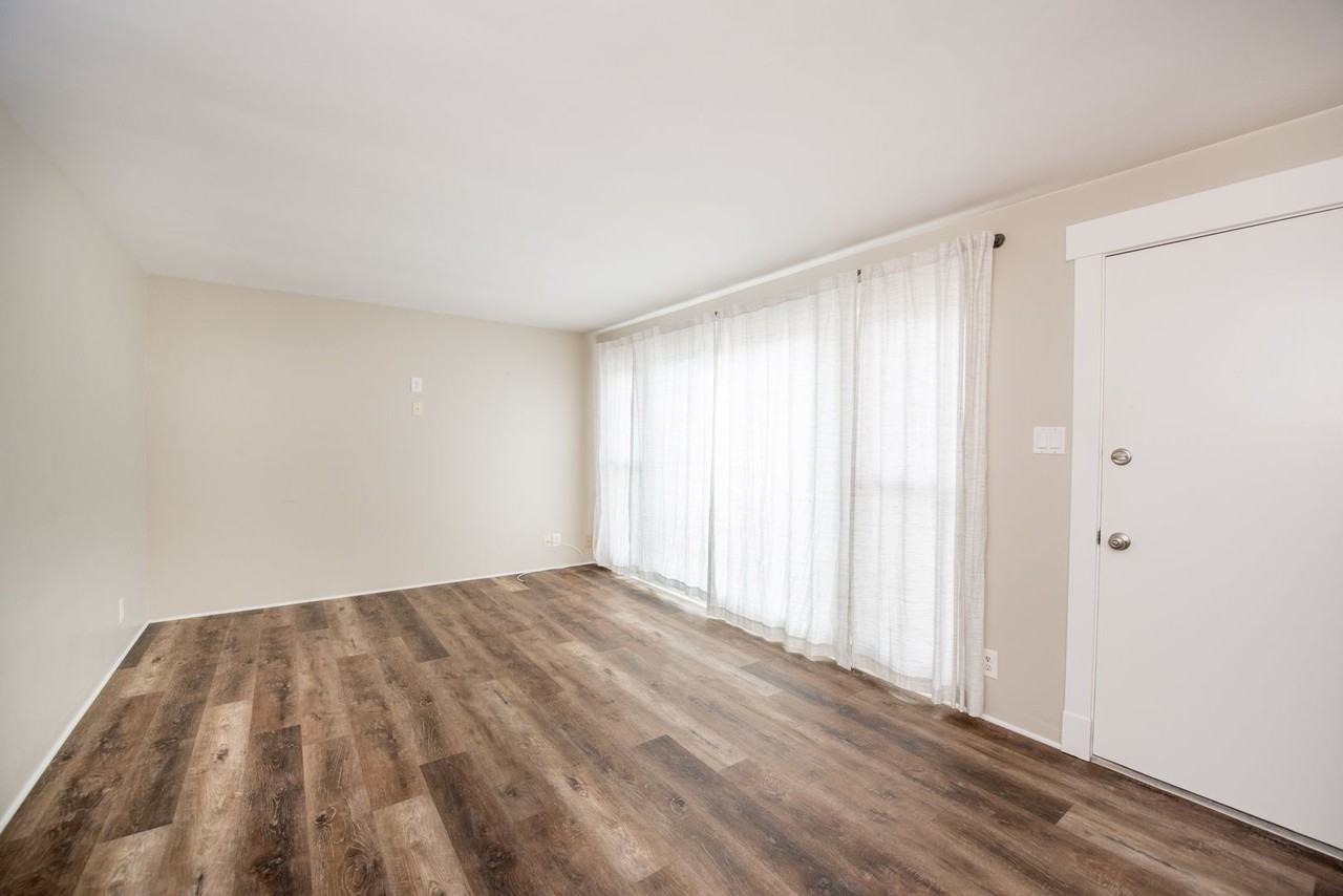 224 Frankfort Ave - Photo 5 of 24