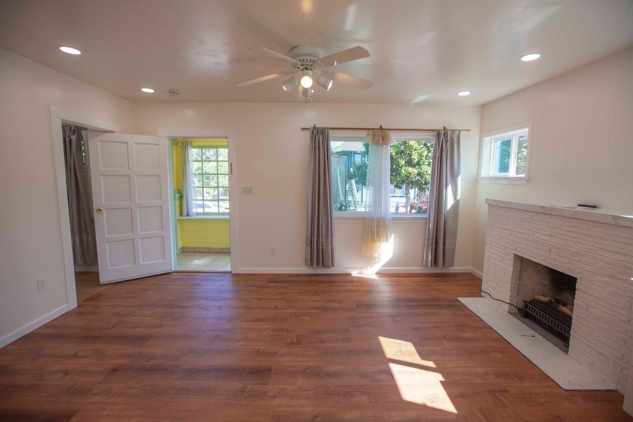 3121 Bona St - Photo 3 of 12