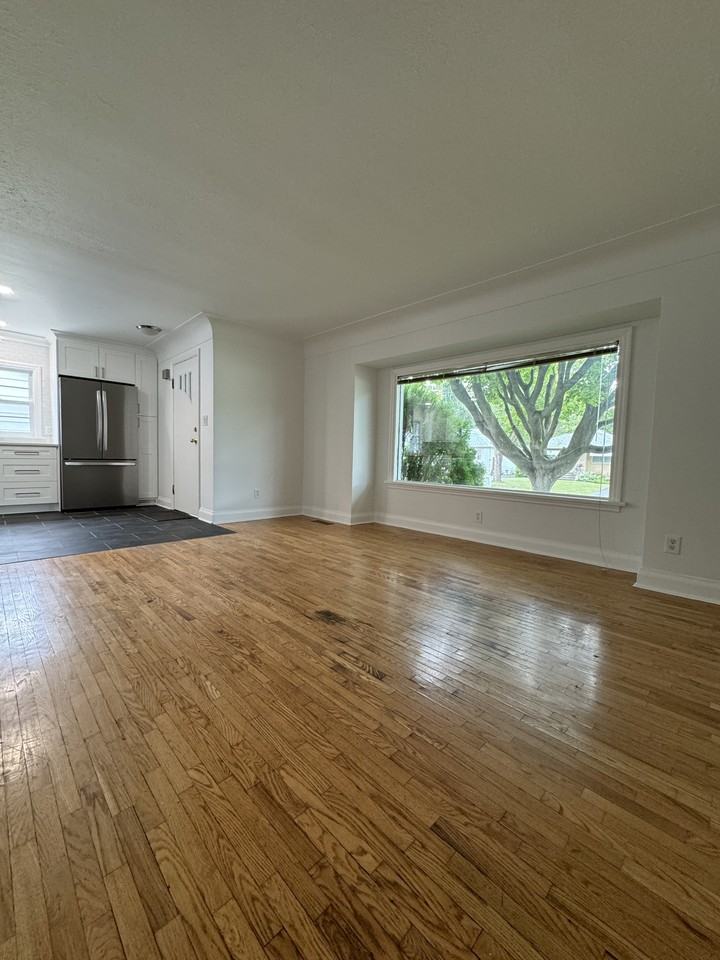 78 Arnold St #1 - Photo 2 of 8