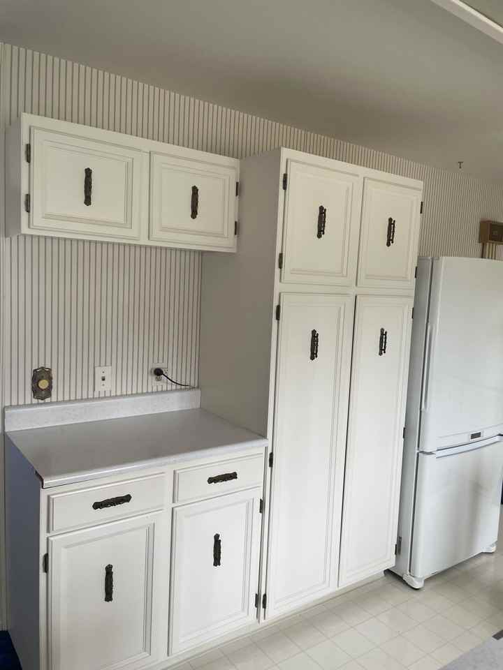 10748 48 St NW - Photo 2 of 14