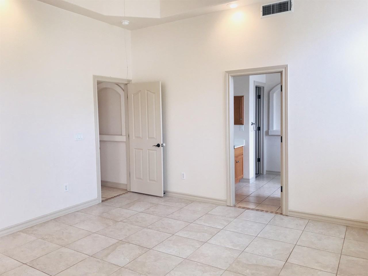 1601 Via Appia St - Photo 2 of 26