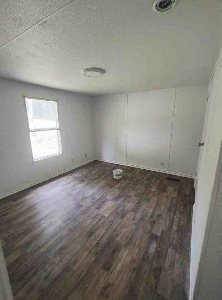 208 Tallie Ct - Photo 6 of 12