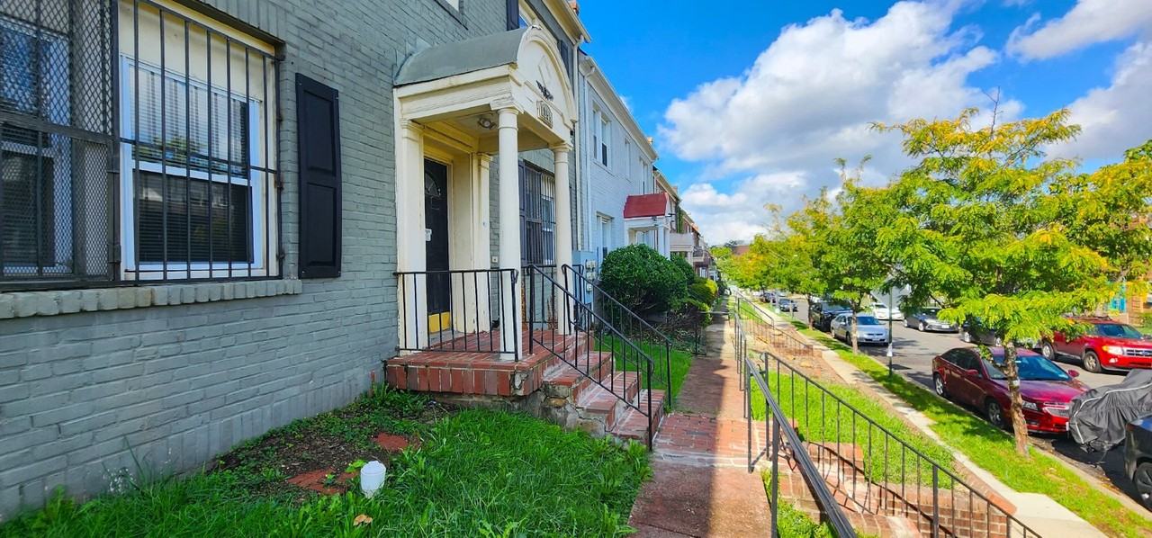 1255 Meigs Pl Ne #3 - Photo 2 of 20