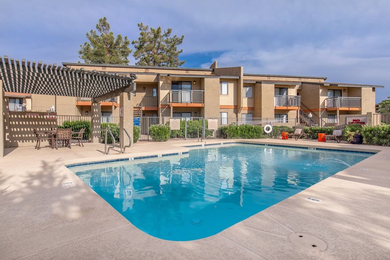 Tesoro Apartments - Photo 6 of 50