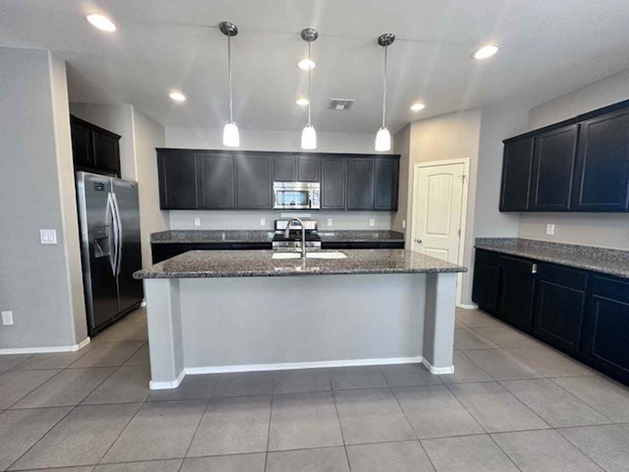 12050 W Hide Trl - Photo 4 of 27