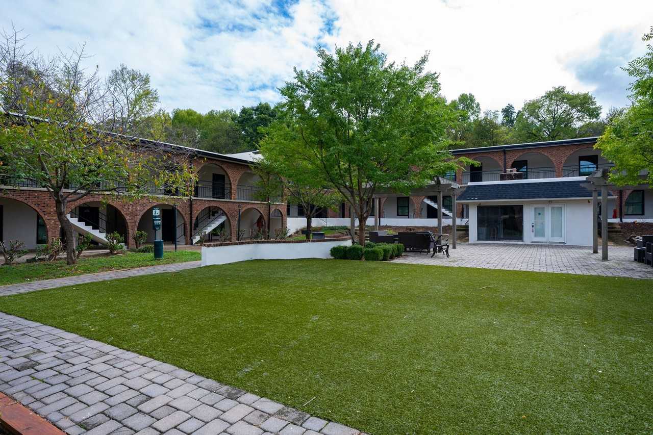 Newberry Commons - Photo 3 of 50