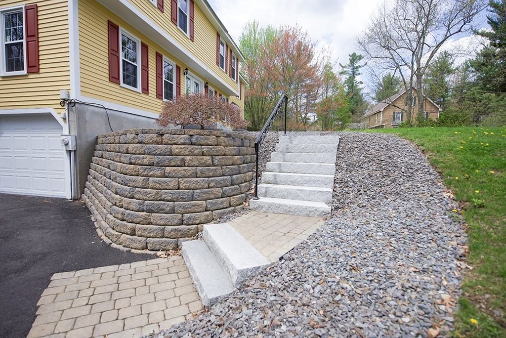 17 Crosby Ln #A - Photo 2 of 16