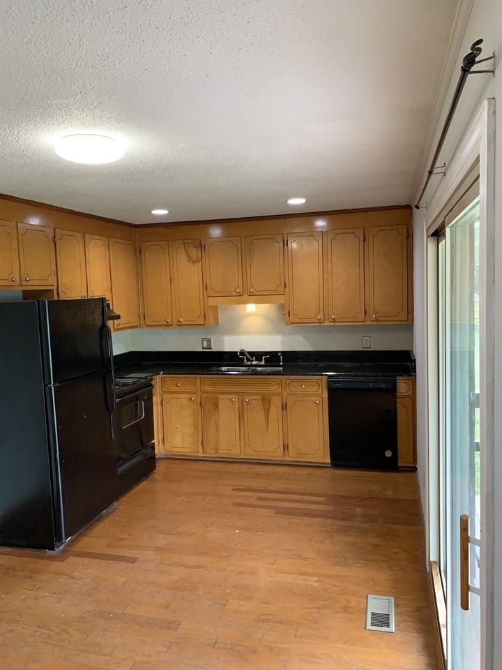 118 Smith Cir #NA - Photo 2 of 17