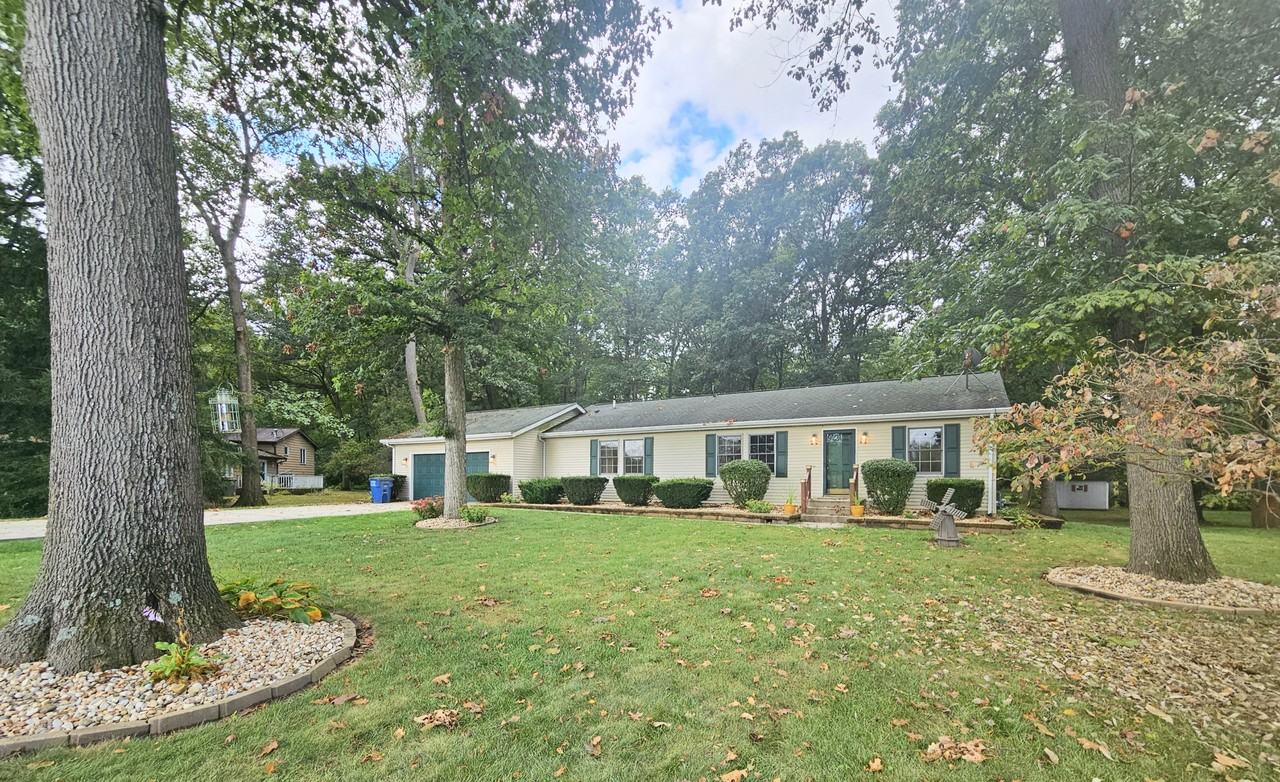 9796 S 225 W #0 - Photo 3 of 13