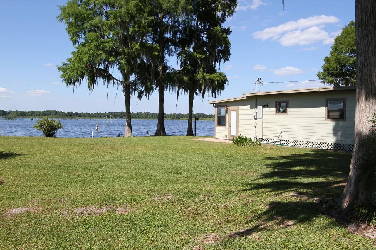 9095 W Lakeview Ct #NA - Photo 3 of 17