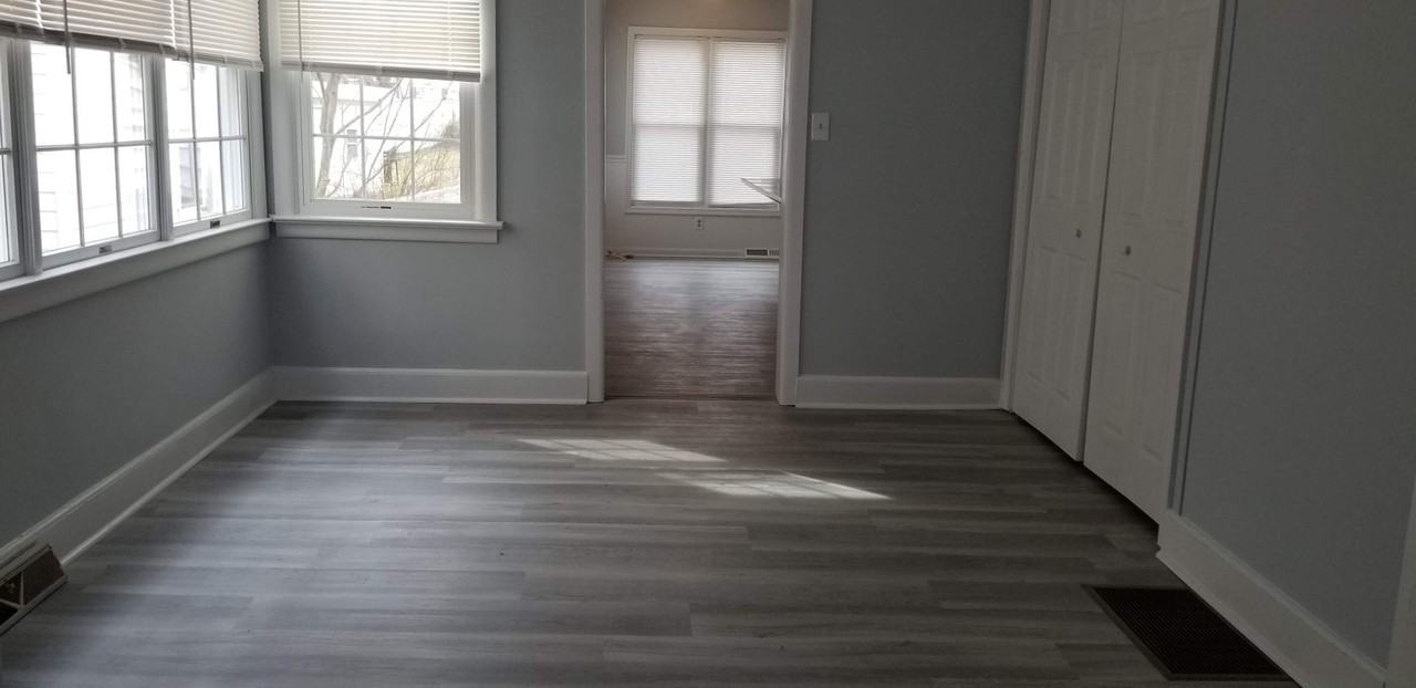 131 N Main St - Photo 5 of 21