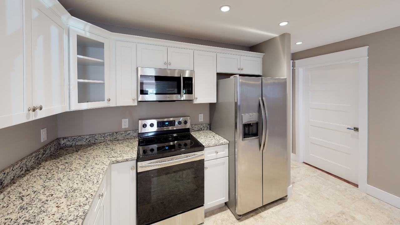 1605 Forest Ave - Photo 4 of 24