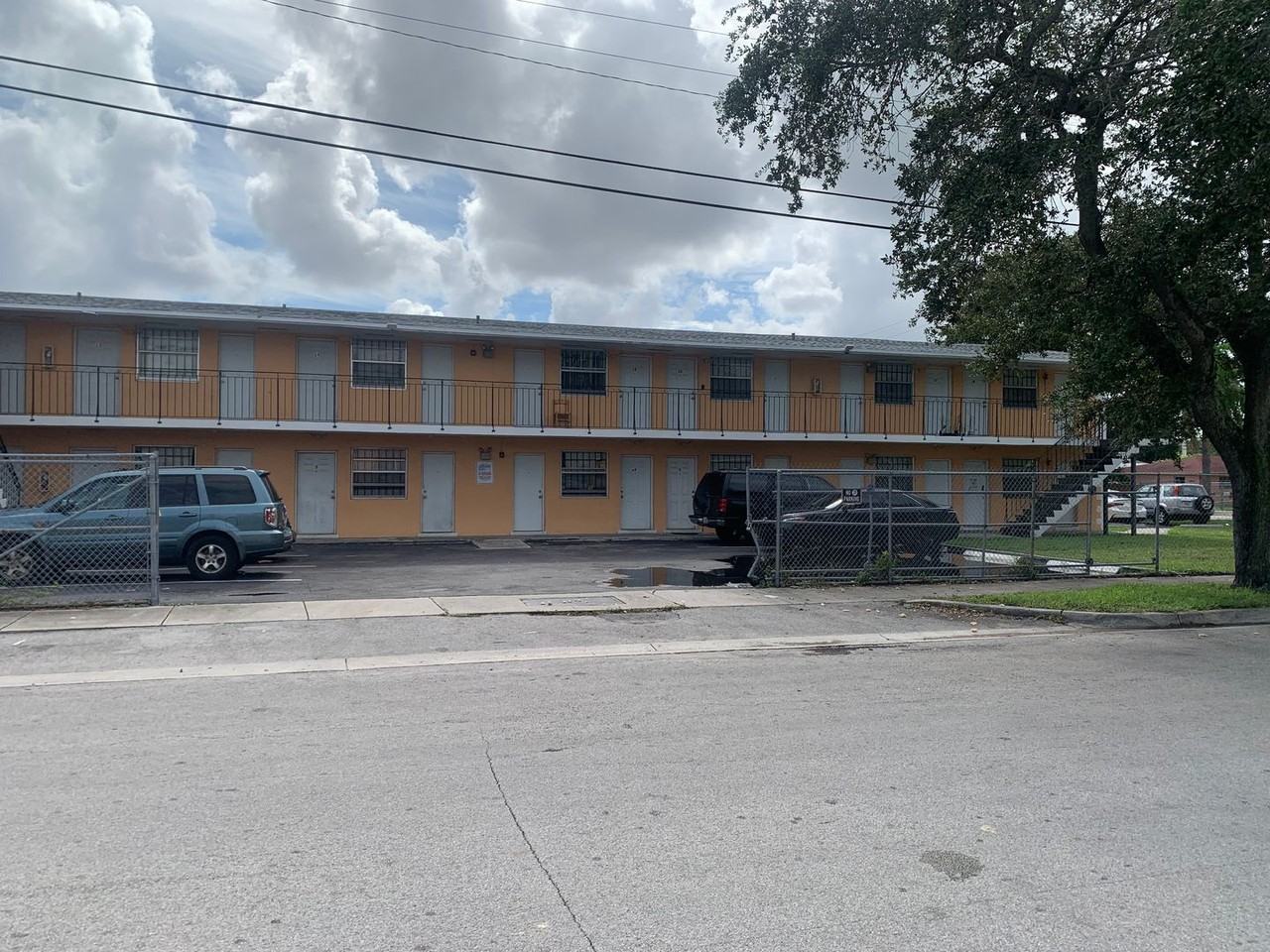 750 NW - Photo 2 of 35