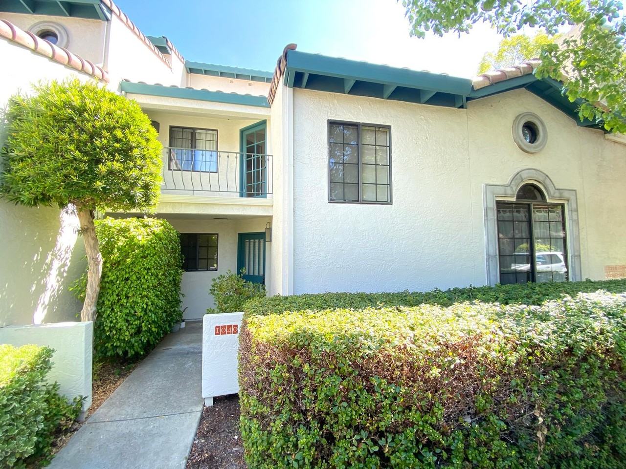 1040 Avila Terraza #7S - Photo 2 of 18