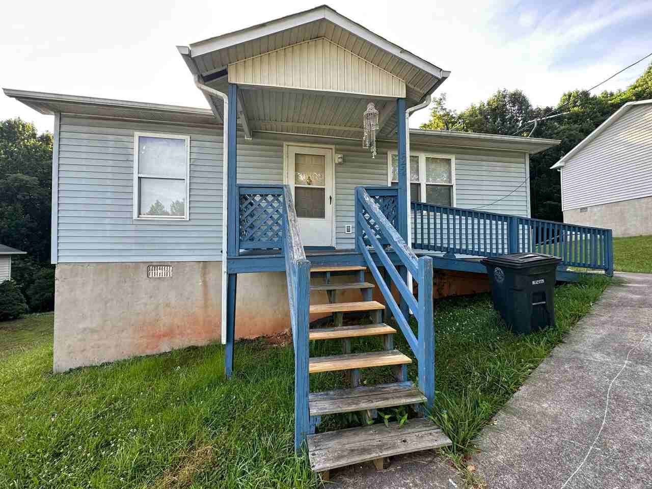 122 Jubilee Dr - Photo 2 of 11