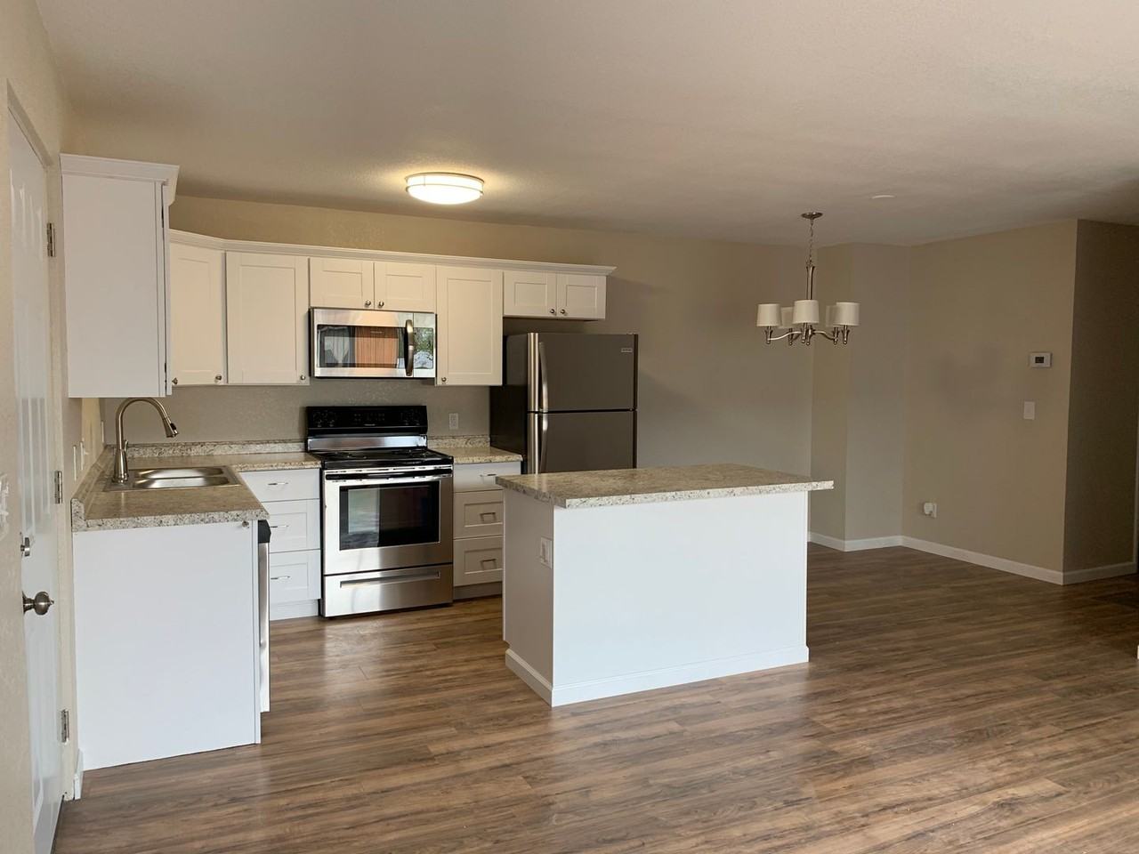 2150 Sutro St #1 - Photo 2 of 10