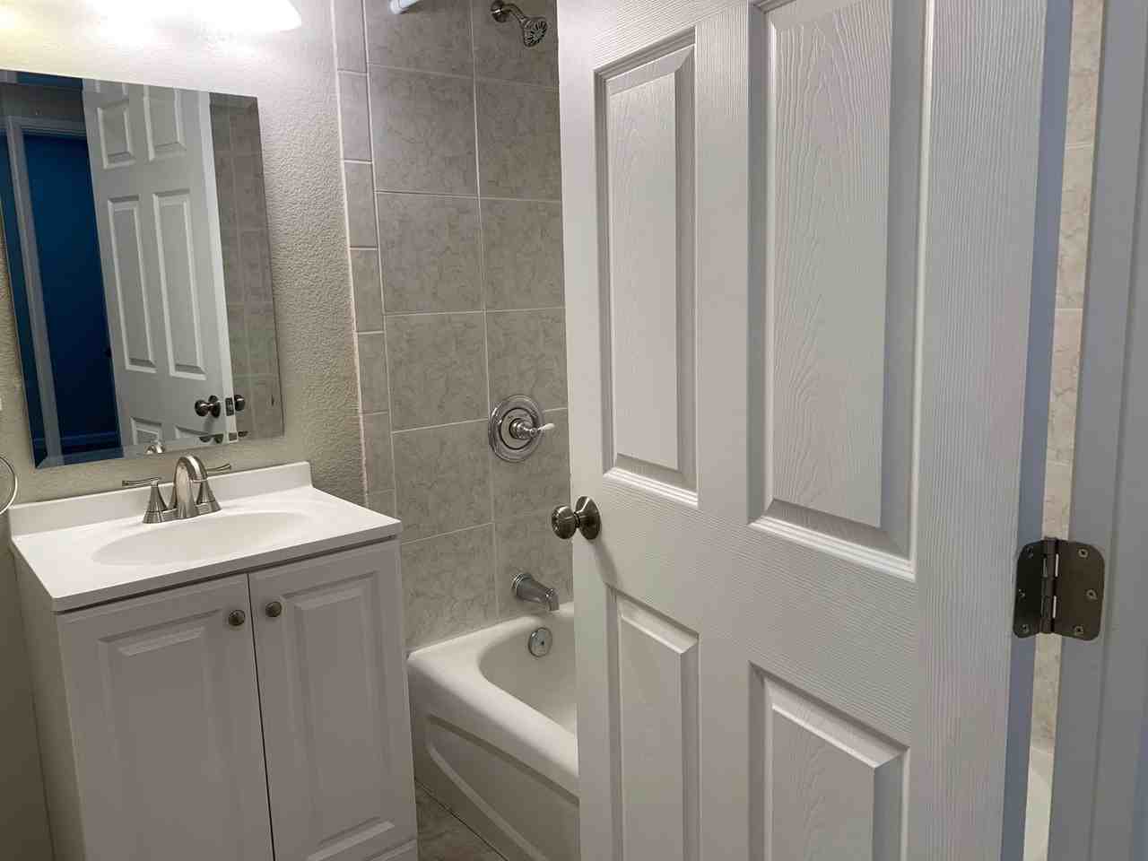 2150 Sutro St #1 - Photo 4 of 10