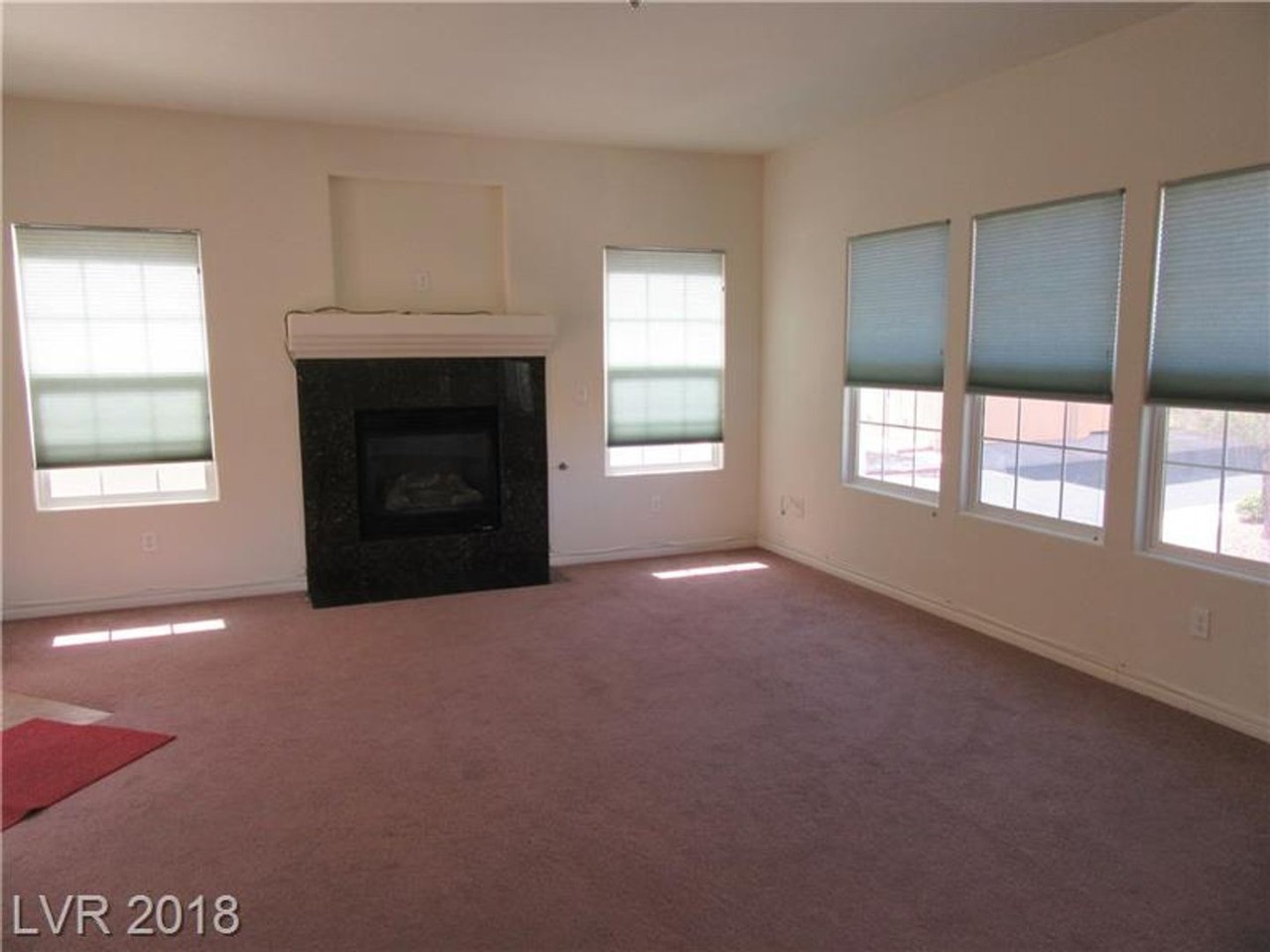 693 Bay View Dr - Photo 7 of 21