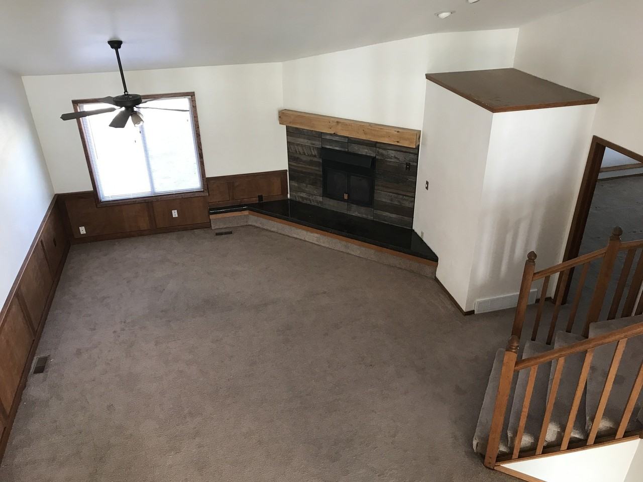 936 Caribou Dr W - Photo 2 of 27