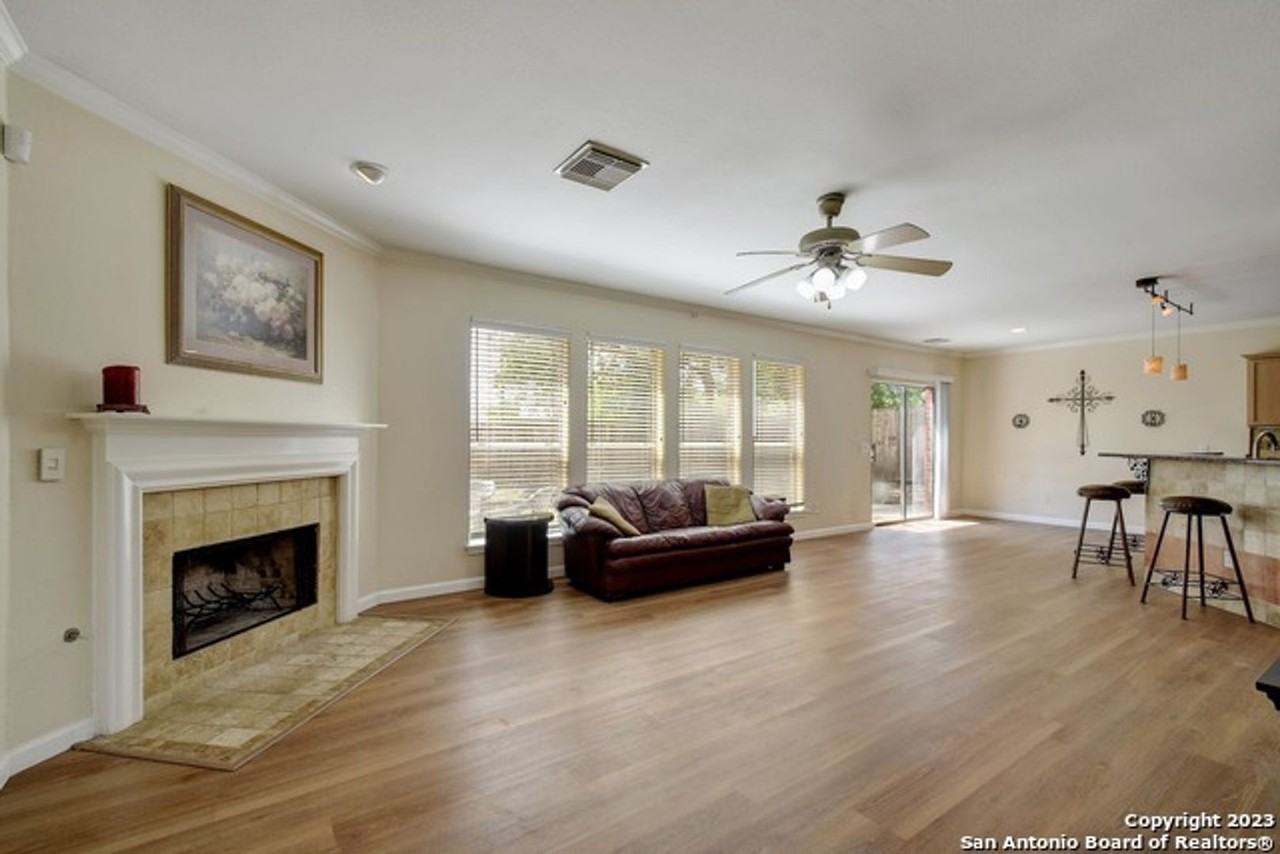 16 Claybrook - Photo 5 of 26