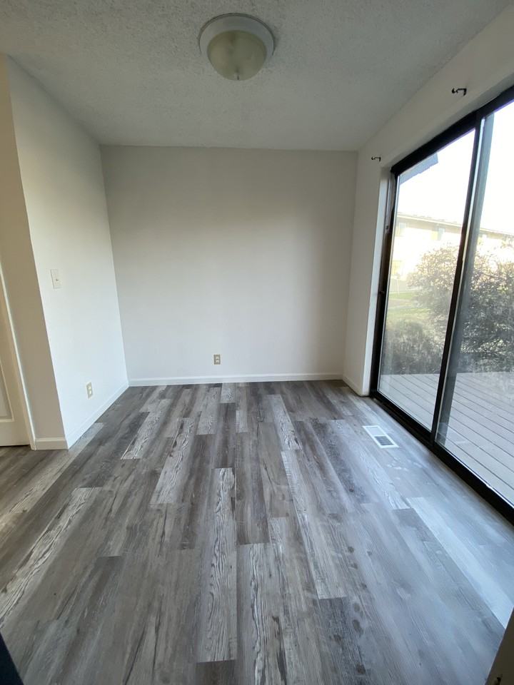 258 258 North East Damson Place #C - Photo 2 of 11