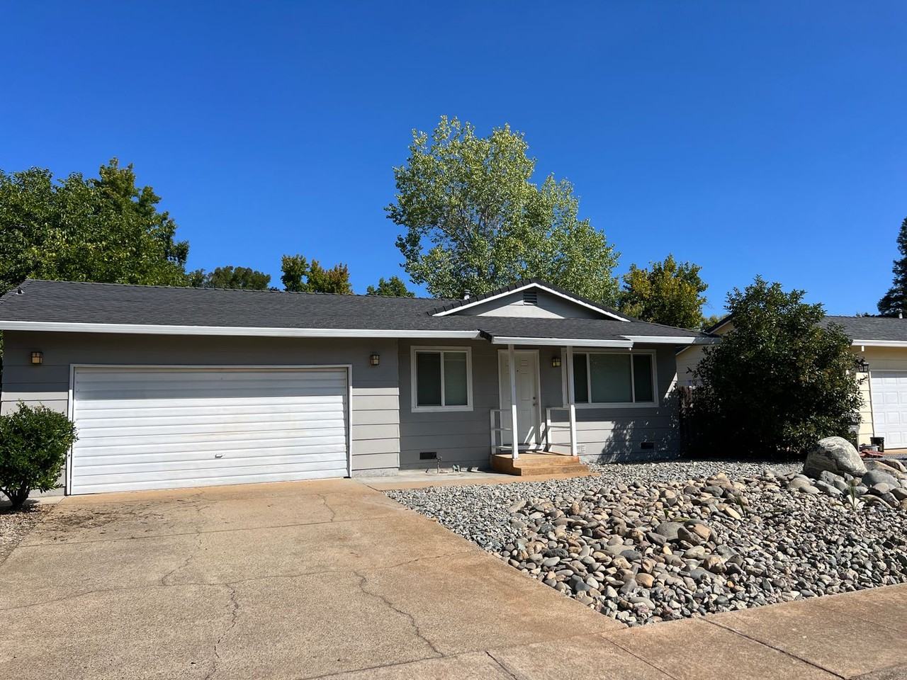 2448 Saturn Skwy - Photo 3 of 23