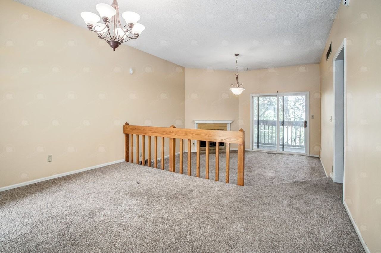 4800 Horton St - Photo 4 of 30