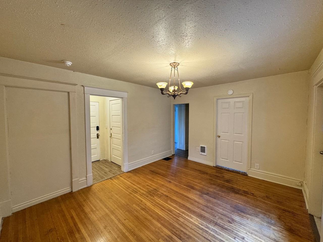 1828 West 9th - Photo 7 of 22