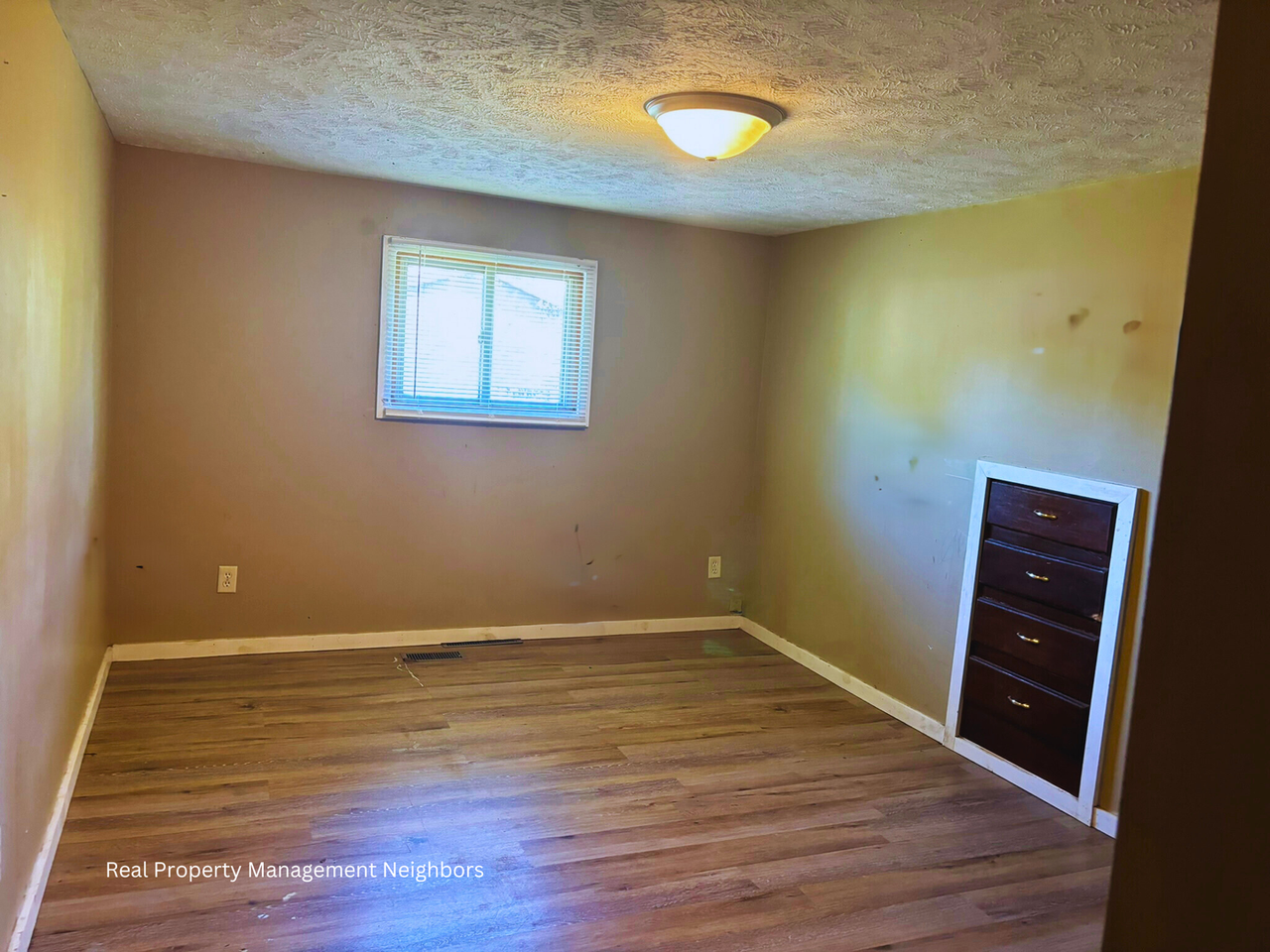 216 W Forest St - Photo 7 of 21