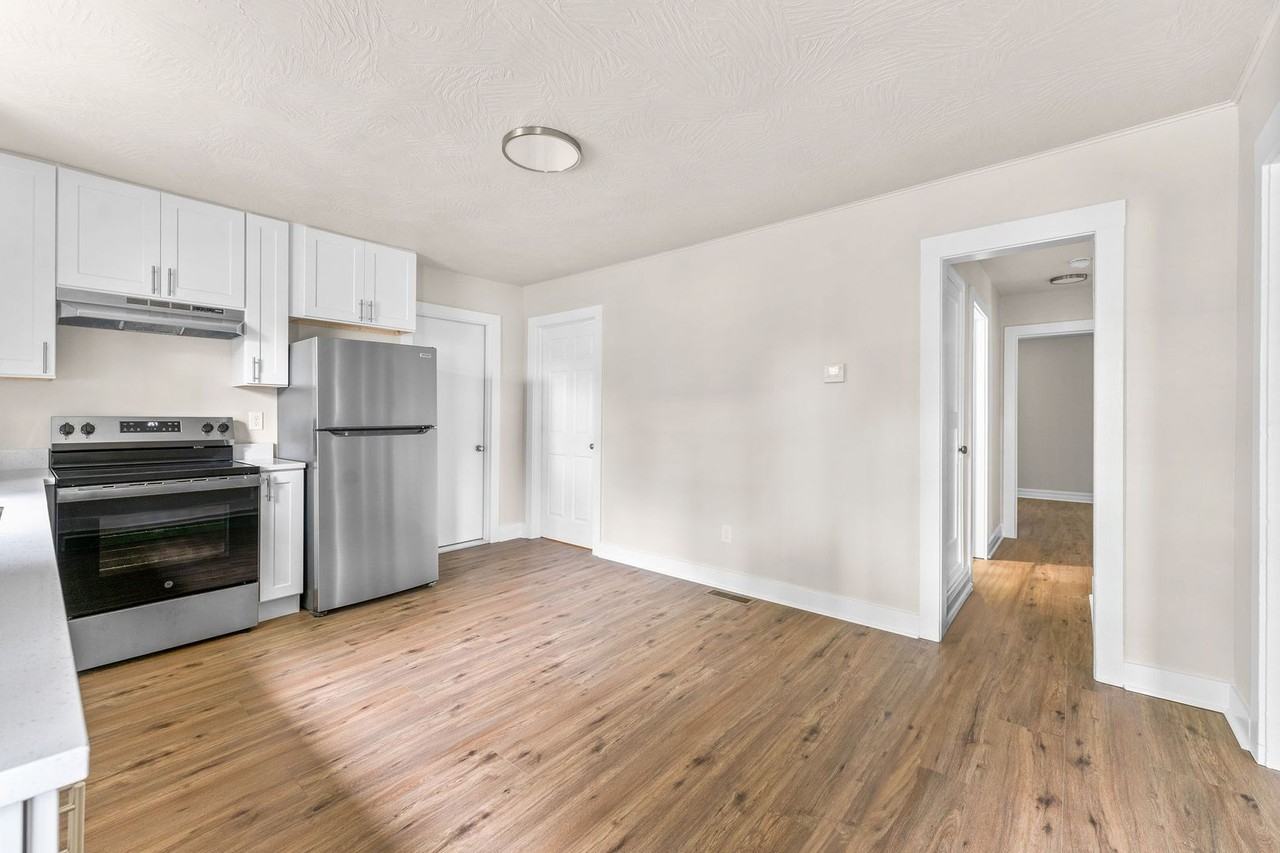1430 S Campbell Ave - Photo 7 of 17