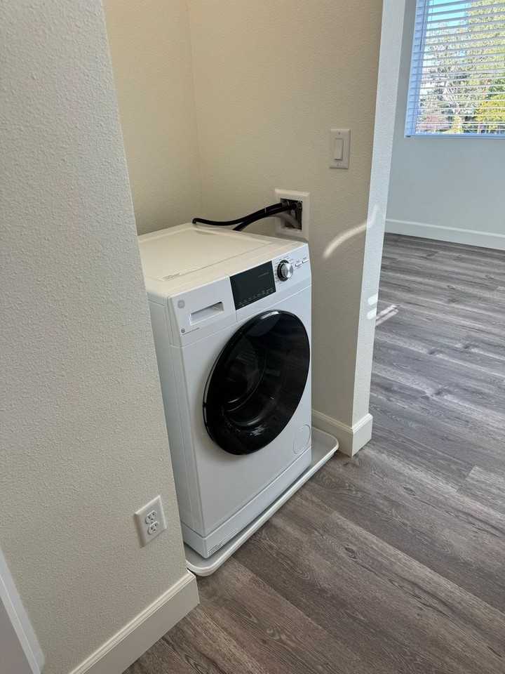 Move-In Ready! New Sparks Apartments with 1 Month Free! - Photo 6 of 18