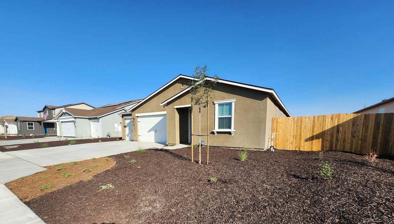 7810 Rock Port Ave - Photo 3 of 35