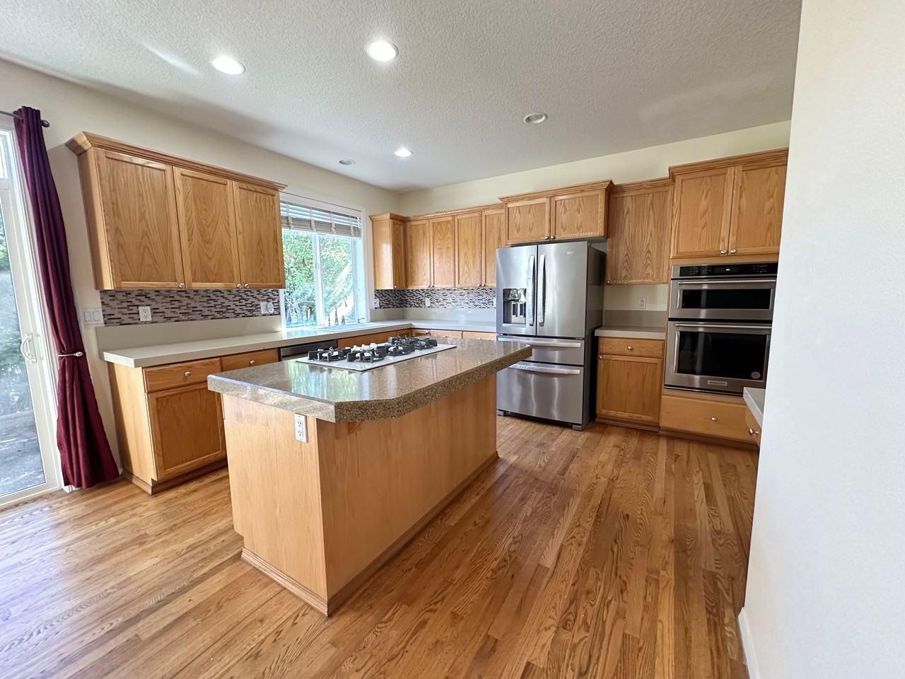 3802 Northwest Tustin Ranch Drive - Photo 4 of 35