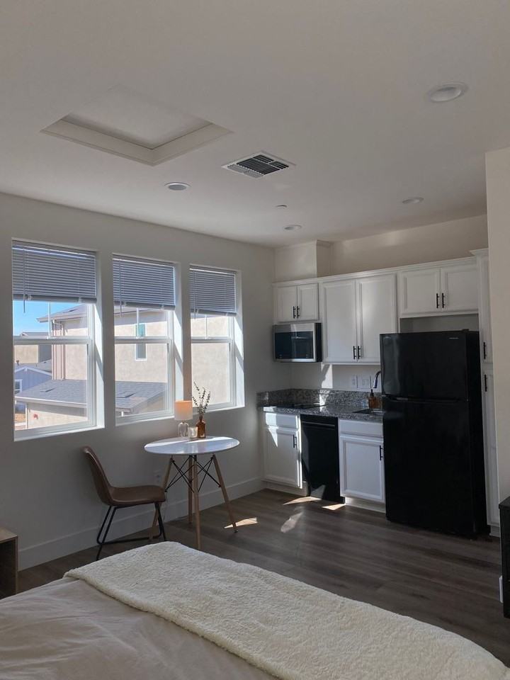 2013 Applejack Way - Photo 3 of 12