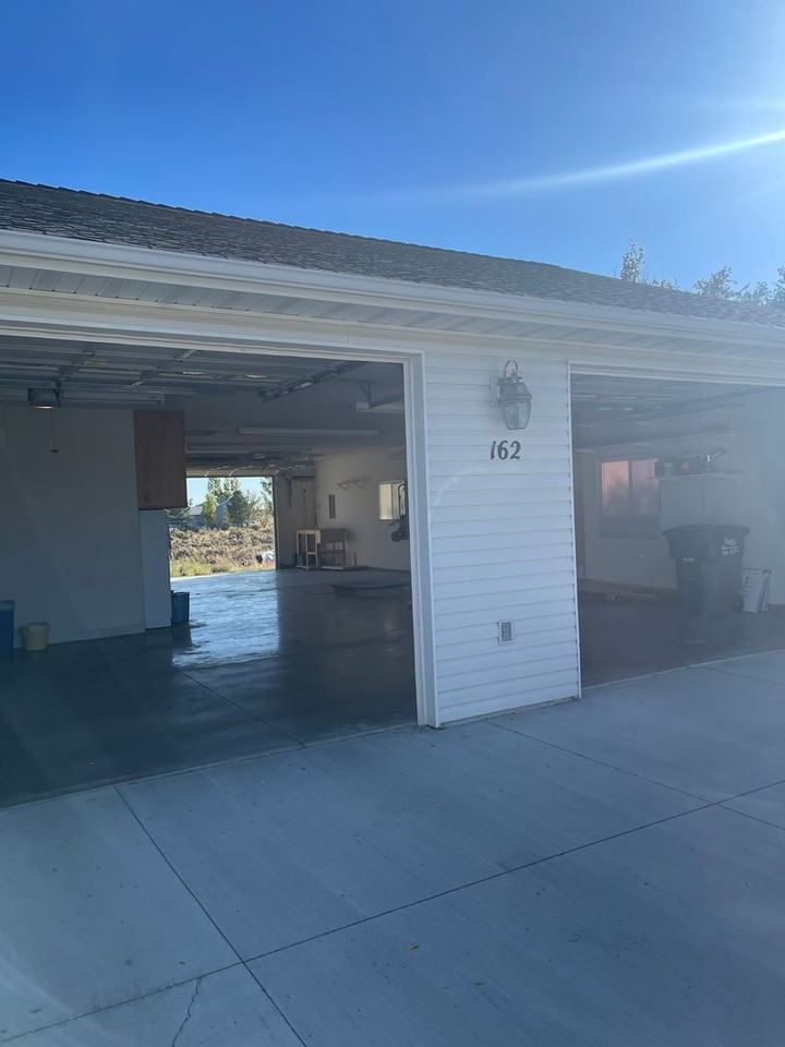 162 Glen Brier Dr - Photo 2 of 22