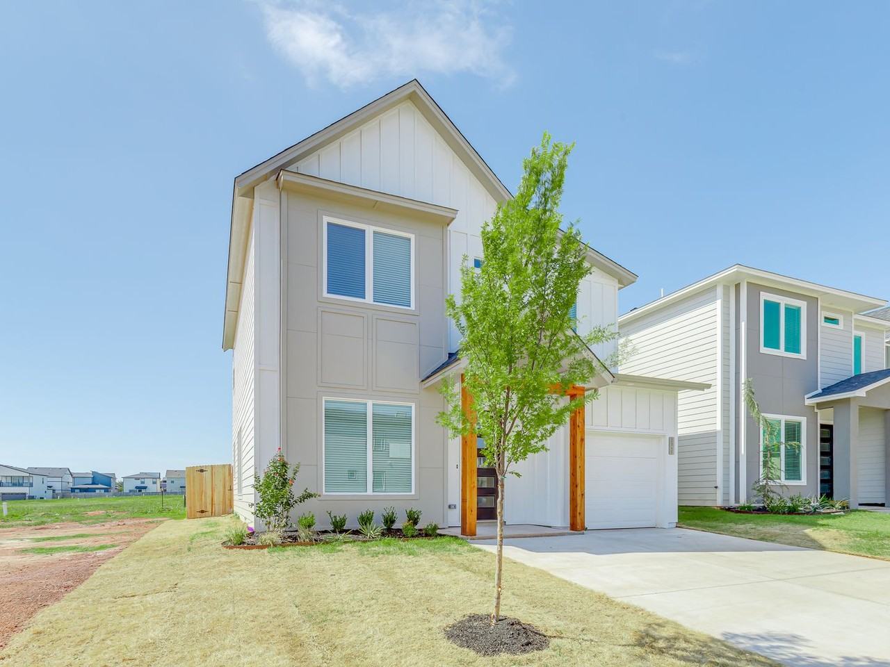 2540 Nw 132nd Pl - Photo 2 of 30