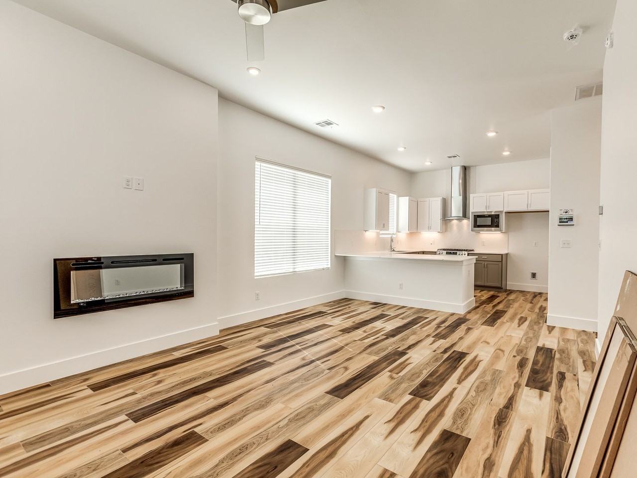 2540 Nw 132nd Pl - Photo 4 of 30