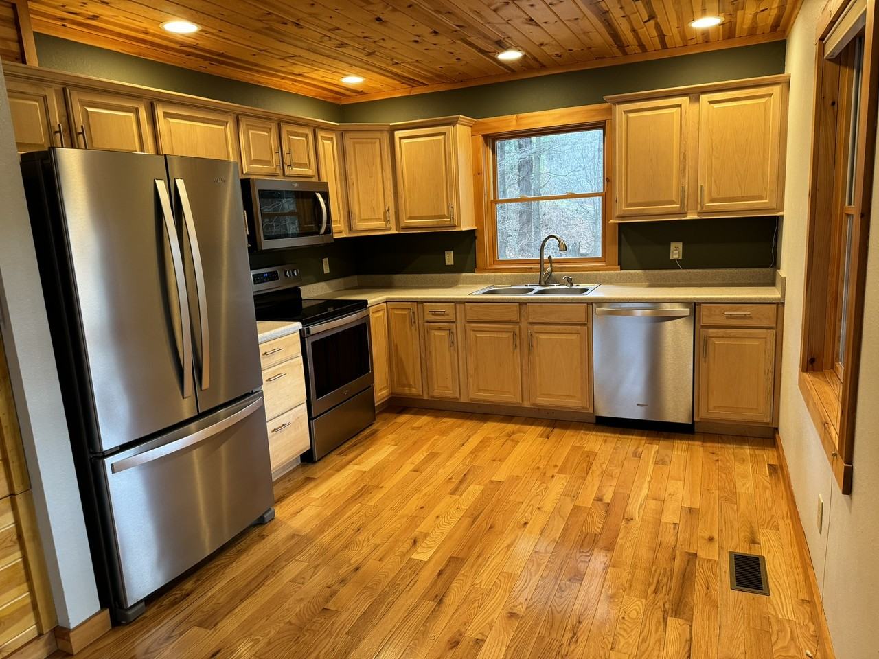 577 Don Hayes Rd #NA - Photo 2 of 15