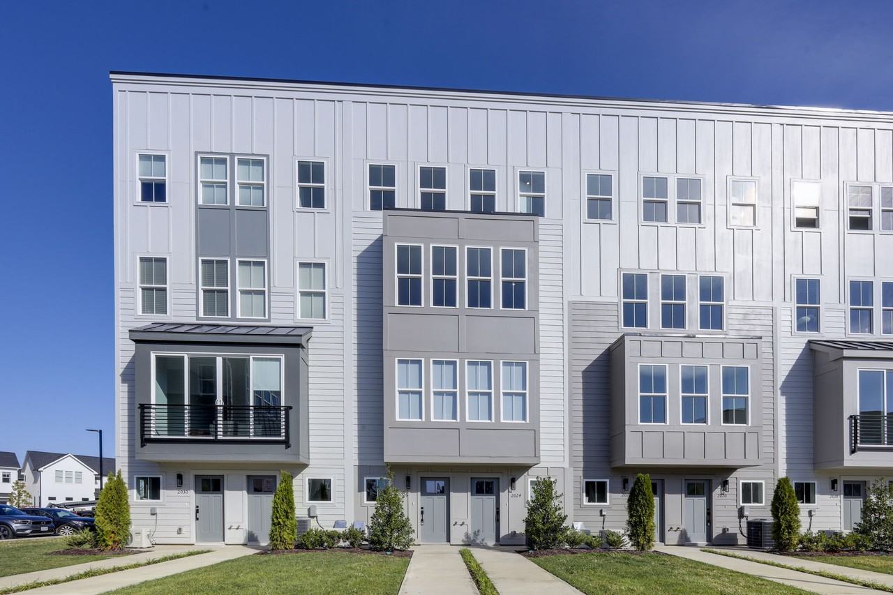 2026 Edison Park Ln - Photo 2 of 27